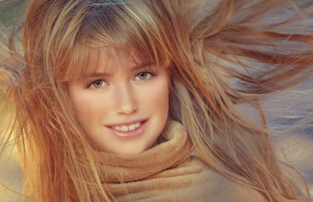 Portrait,Model mit Heller Hare